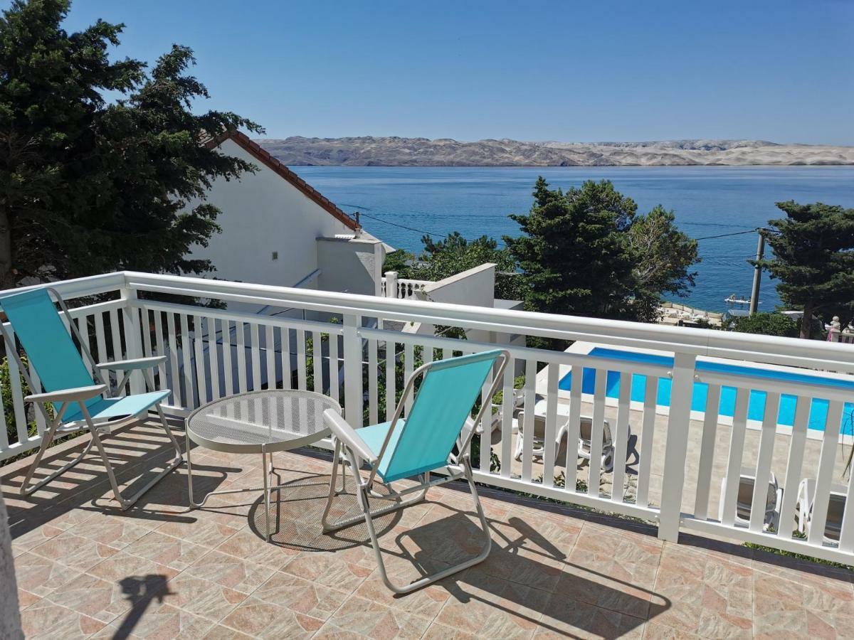 Beachfront Apartments Anita With Pool Karlobag Esterno foto