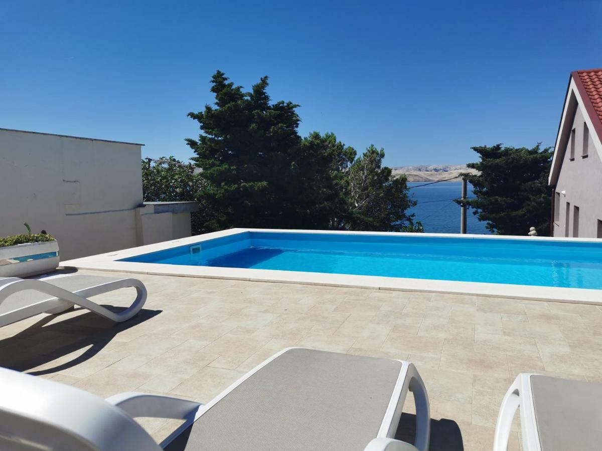 Beachfront Apartments Anita With Pool Karlobag Esterno foto