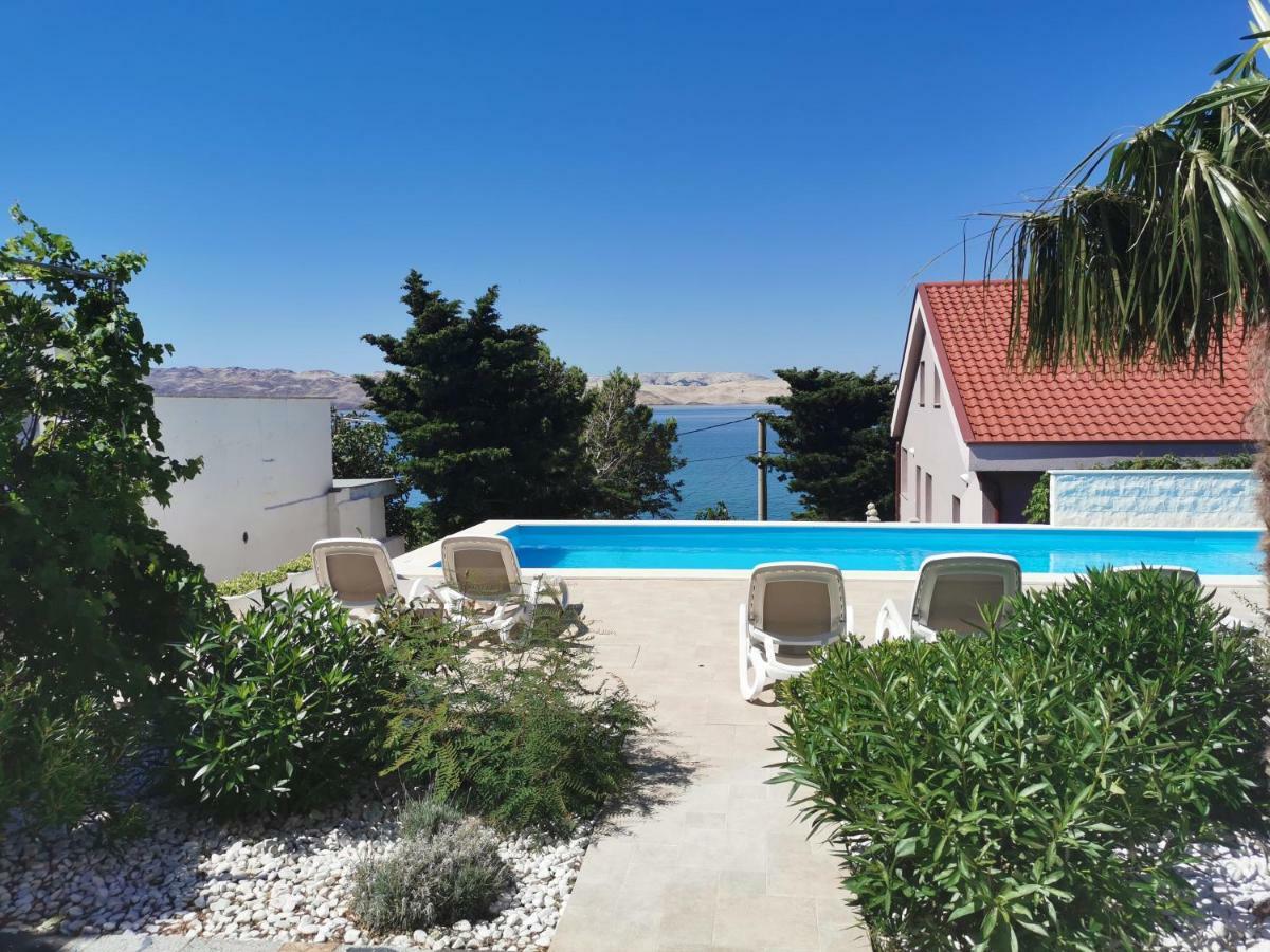 Beachfront Apartments Anita With Pool Karlobag Esterno foto